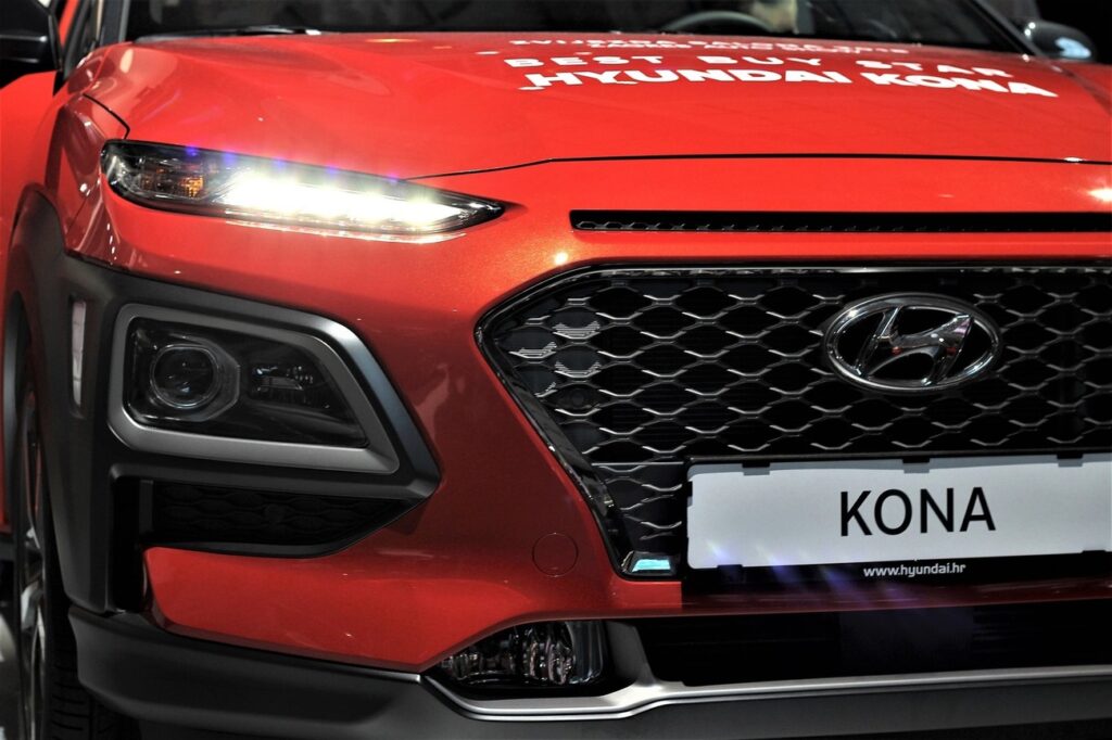 Læs om denne SEAT forhandler samt årets SUV – Hyundai KONA